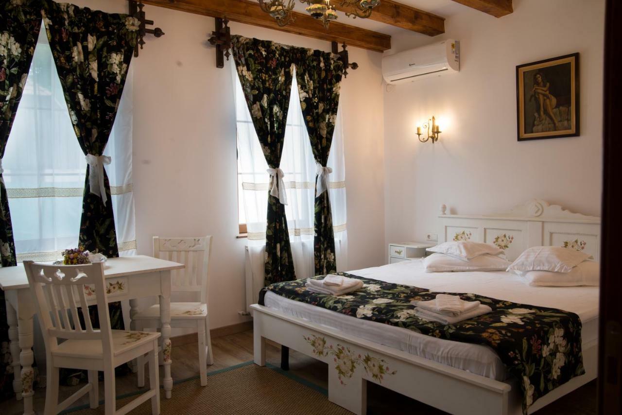 Hotel Carolina House Sighişoara Exterior foto